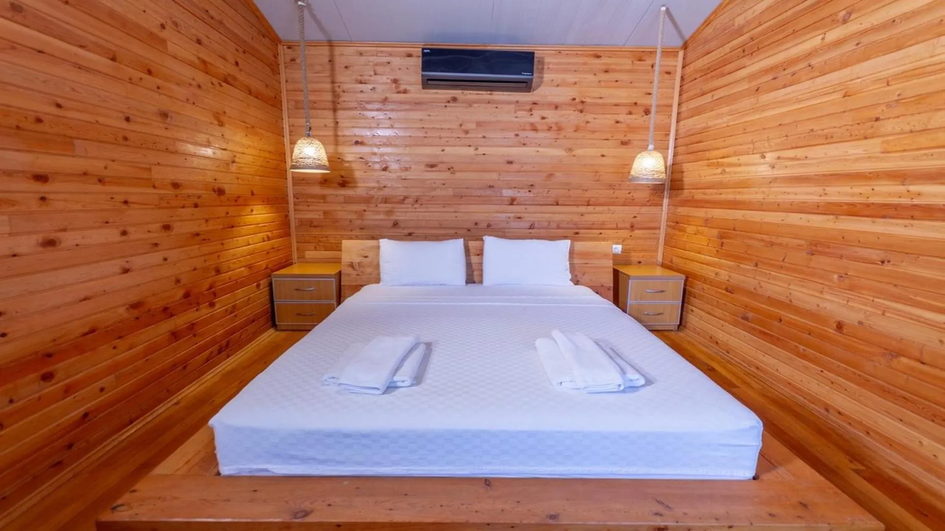Beach 222 Ολουντενίζ 0*,