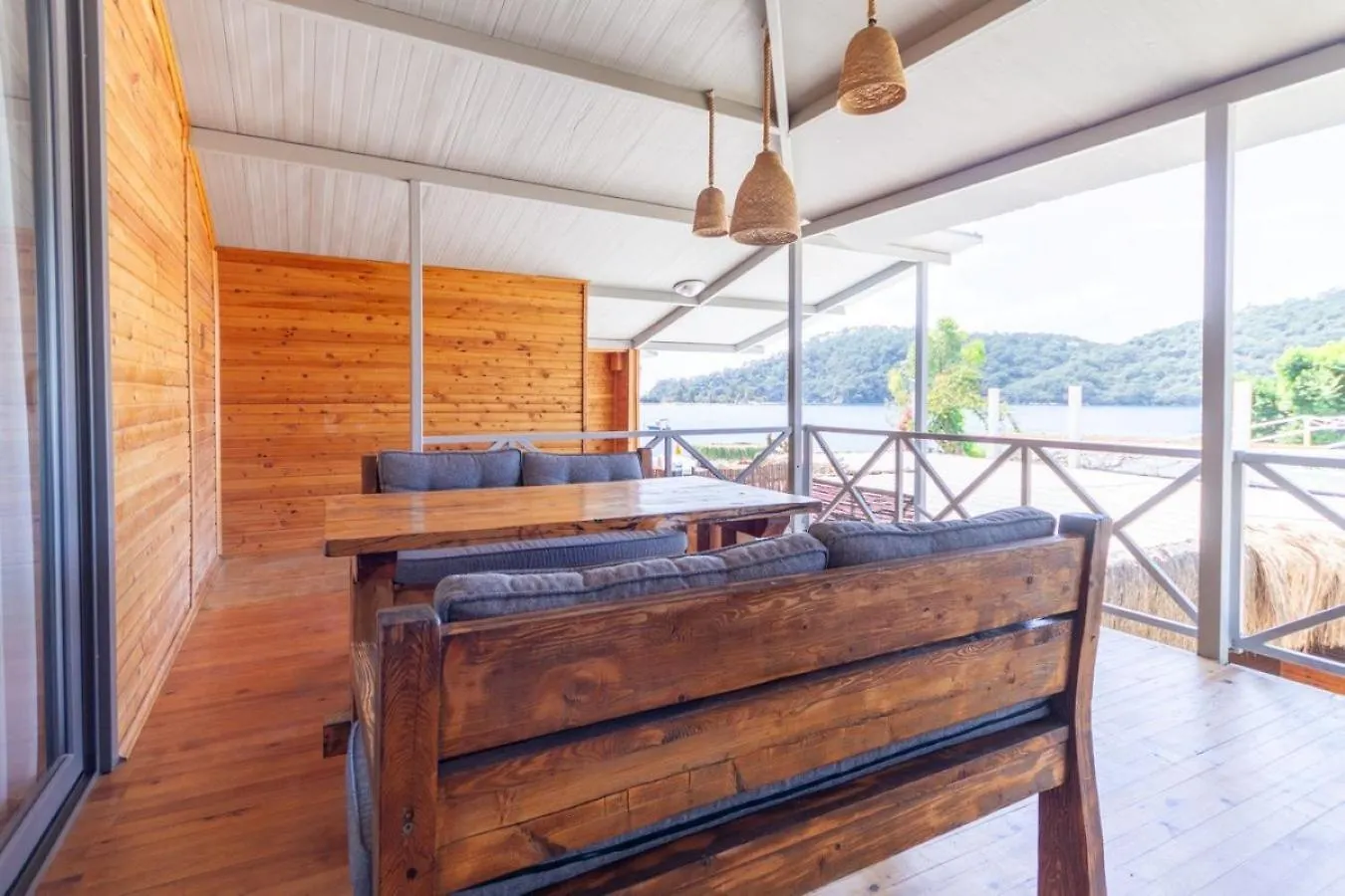 Beach 222 Ολουντενίζ Bed and Breakfast